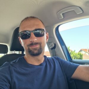 Saša Hadela Saša Hadela